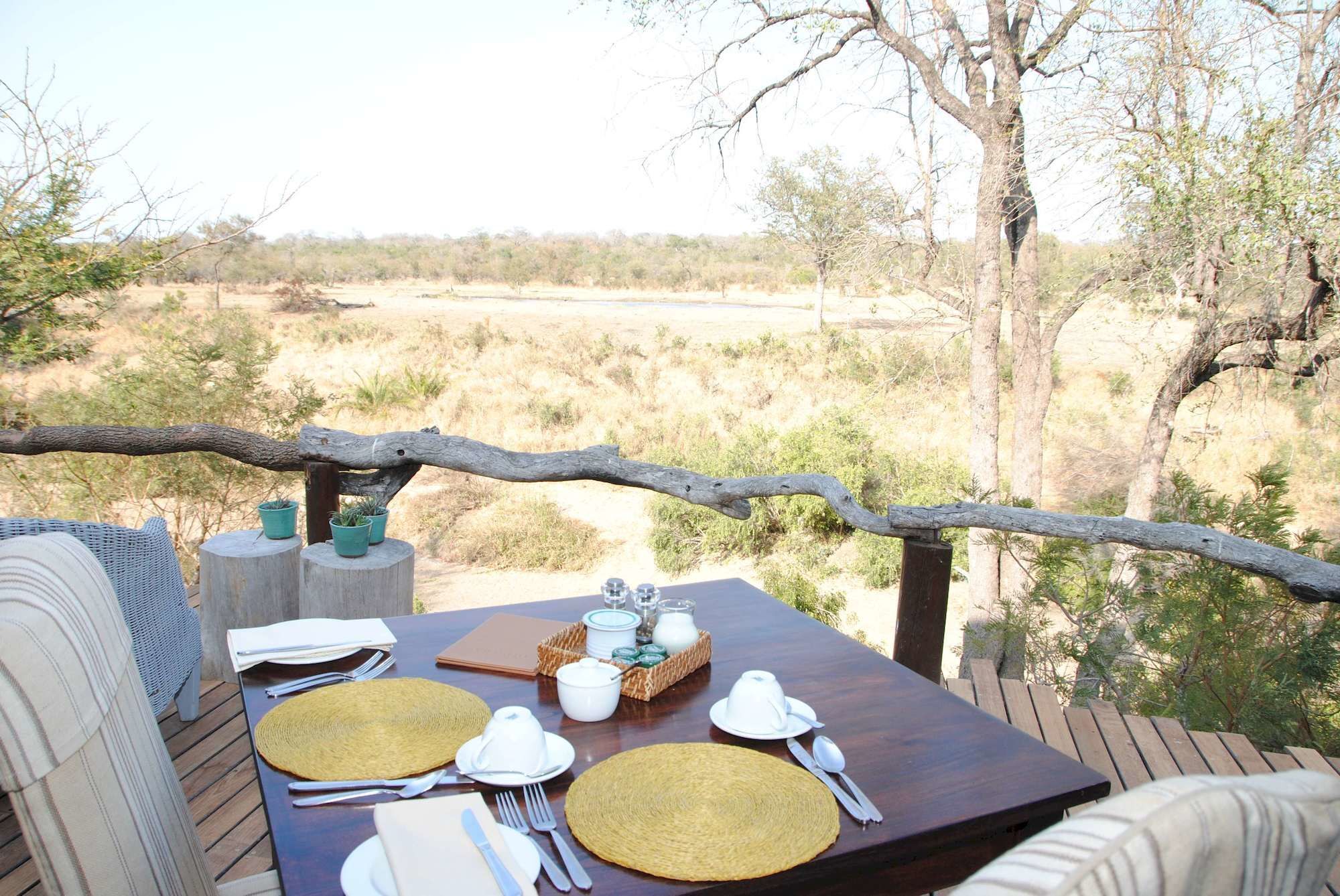Simbambili Game Lodge มันเยเลติเกมรีเซิร์ฟ ภายนอก รูปภาพ